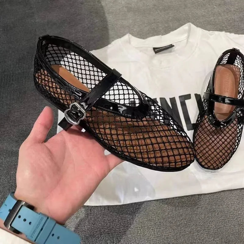 Women New Fishing Mesh Sandals fashionable Flats Comfort shallow mouth Beach,Retro Female slipper
