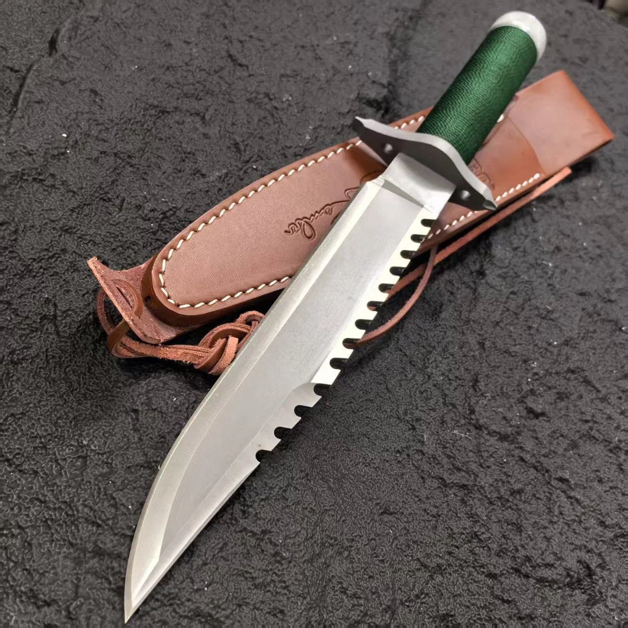 Outdoor knife, high hardness, fixed tactical blade, made of stainless steel, wlderness survival