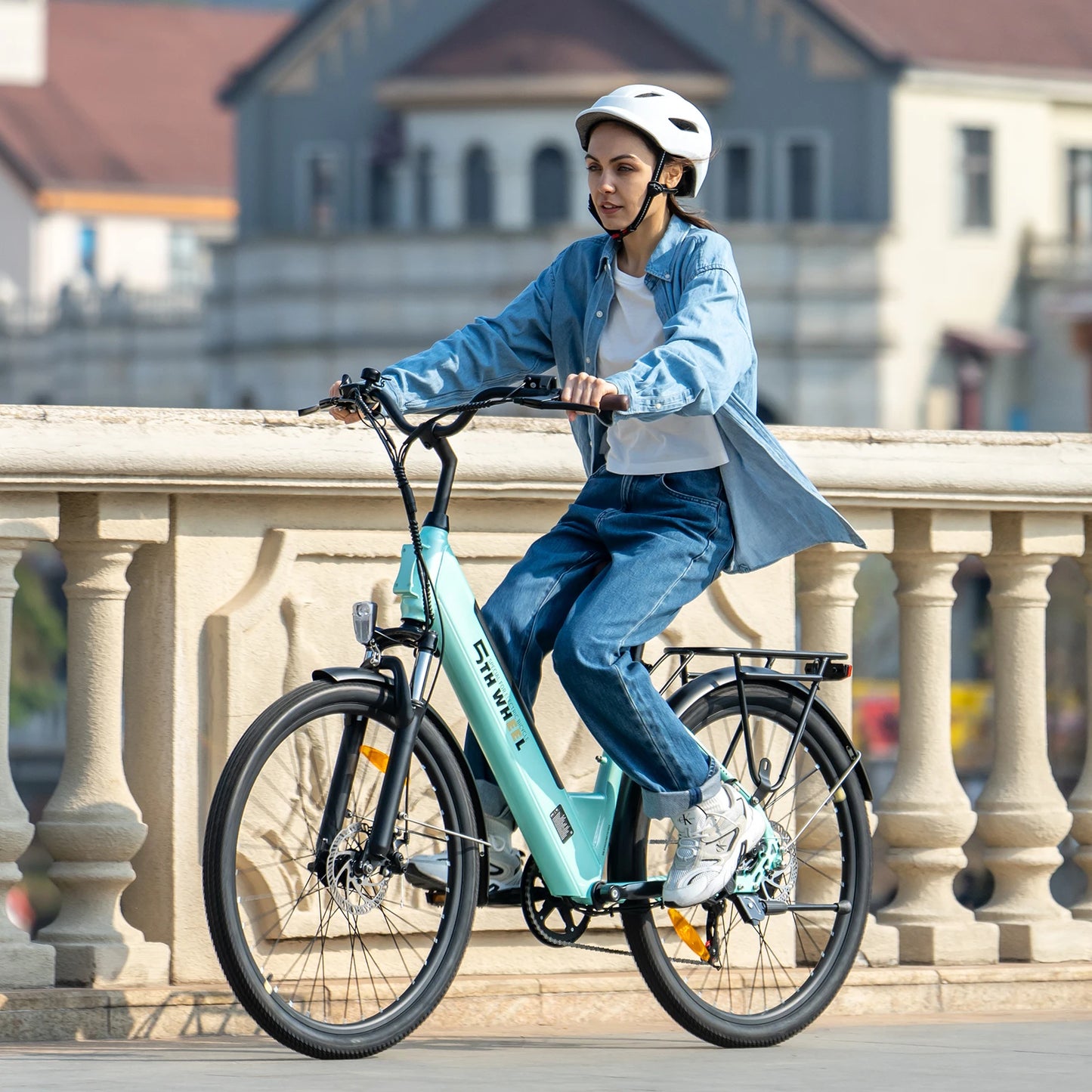 5TH WHEEL E-Bike for Adults, 26-Inch E-Bike with 700W Peak Motor, 31-40 Miles Range, 36V 10.4AH