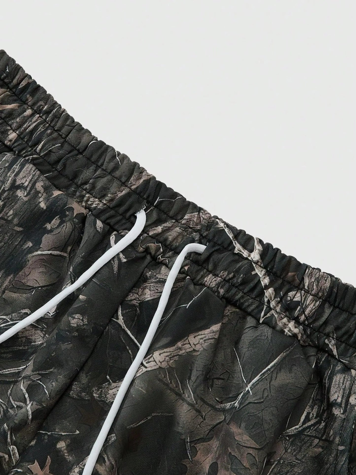 Men's Camo Sweatpants Drawstring Elastic Waist Baggy Straight Leg,Pockets Streetwear
